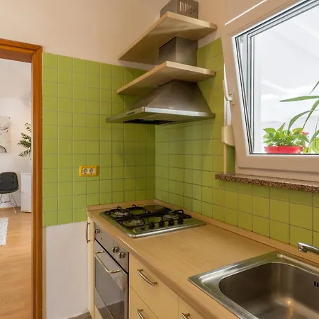 Holiday home Awesome In Vodnjan